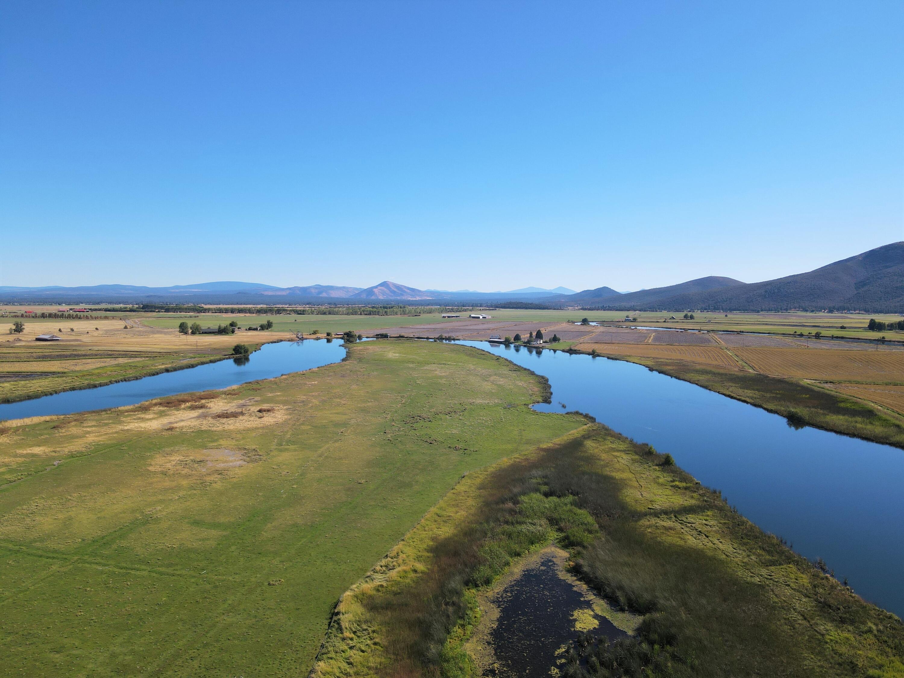 Lot 22 River Bank Road Fall River Mills, CA 96028 - Photo 11 of 27 peninsula looking south