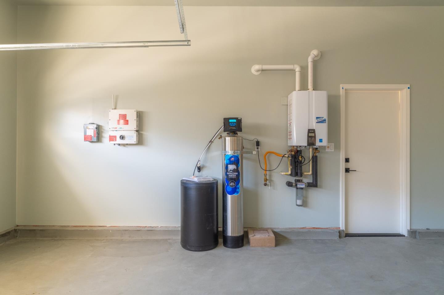 482 Lassen Way Marina, CA 93933 - Photo 38 of 45 a view of a room with gym equipment
