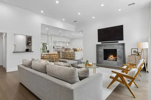 $1,295,000 | 2016 Wing Point Lane, Plano, TX 75093