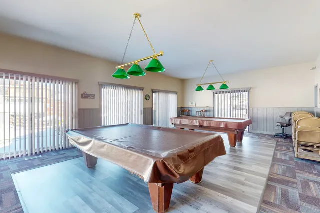 $264,900 | 199 Duxbury Court, Unit D, Bloomingdale, IL 60108