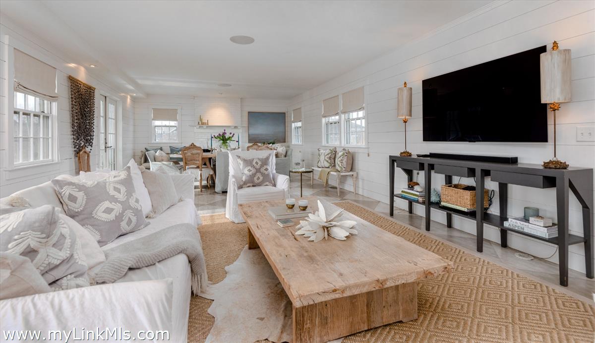 104 Baxter Road Nantucket, MA 02554 - Photo 19 of 61