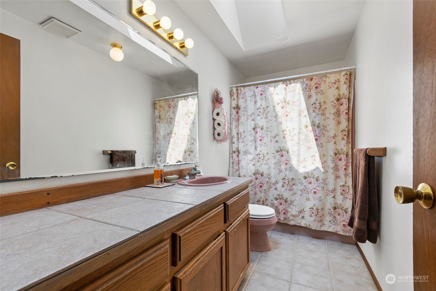 5064 Samish Way Bellingham, WA 98229 - Photo 16 of 38 Gallery Image 16