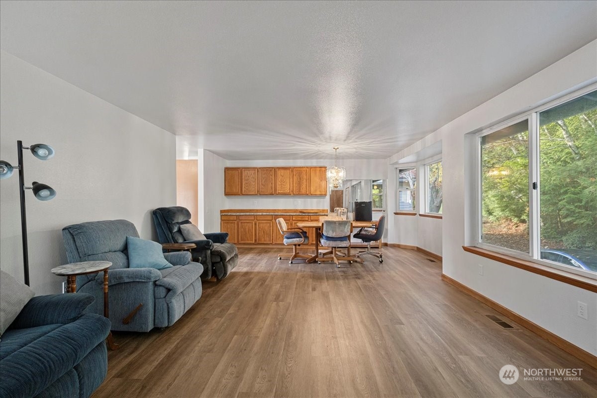 5064 Samish Way Bellingham, WA 98229 - Photo 9 of 38 Gallery Image 9