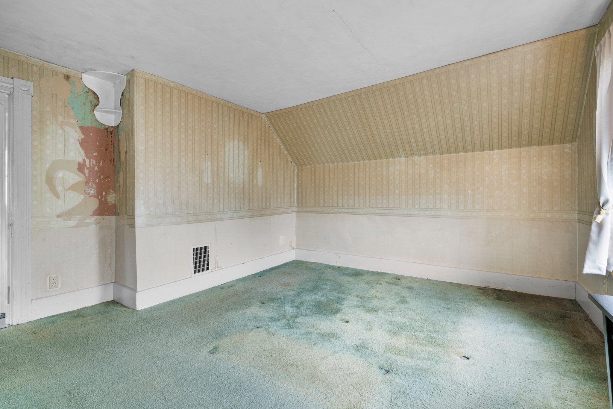 29 Brook Street Derry, NH 03038 - Photo 17 of 47