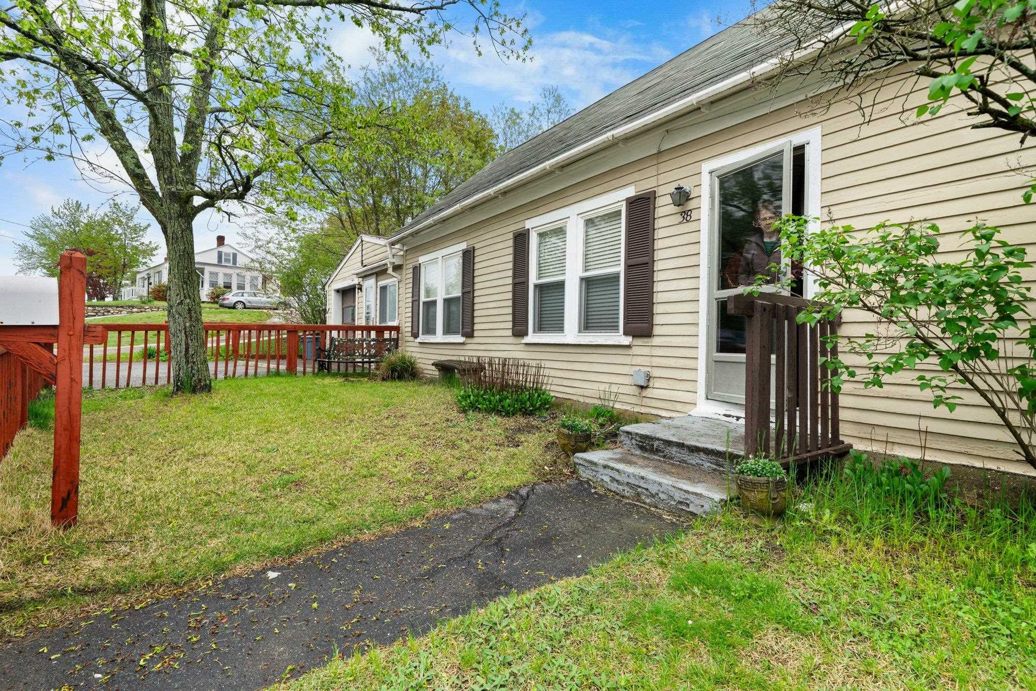 29 Brook Street Derry, NH 03038 - Photo 24 of 47