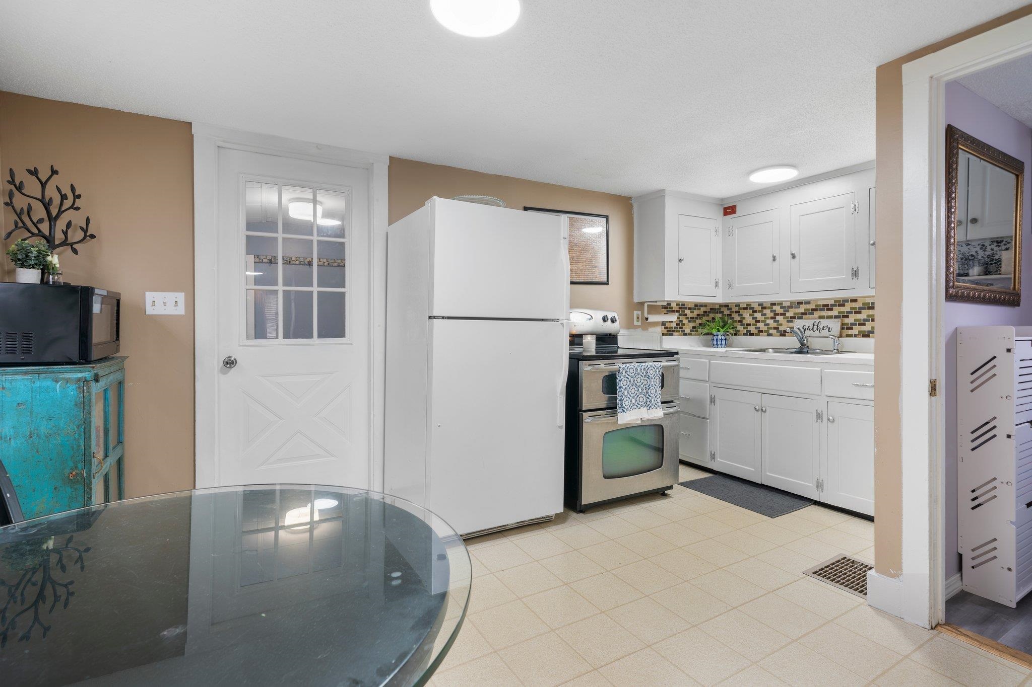 29 Brook Street Derry, NH 03038 - Photo 35 of 47