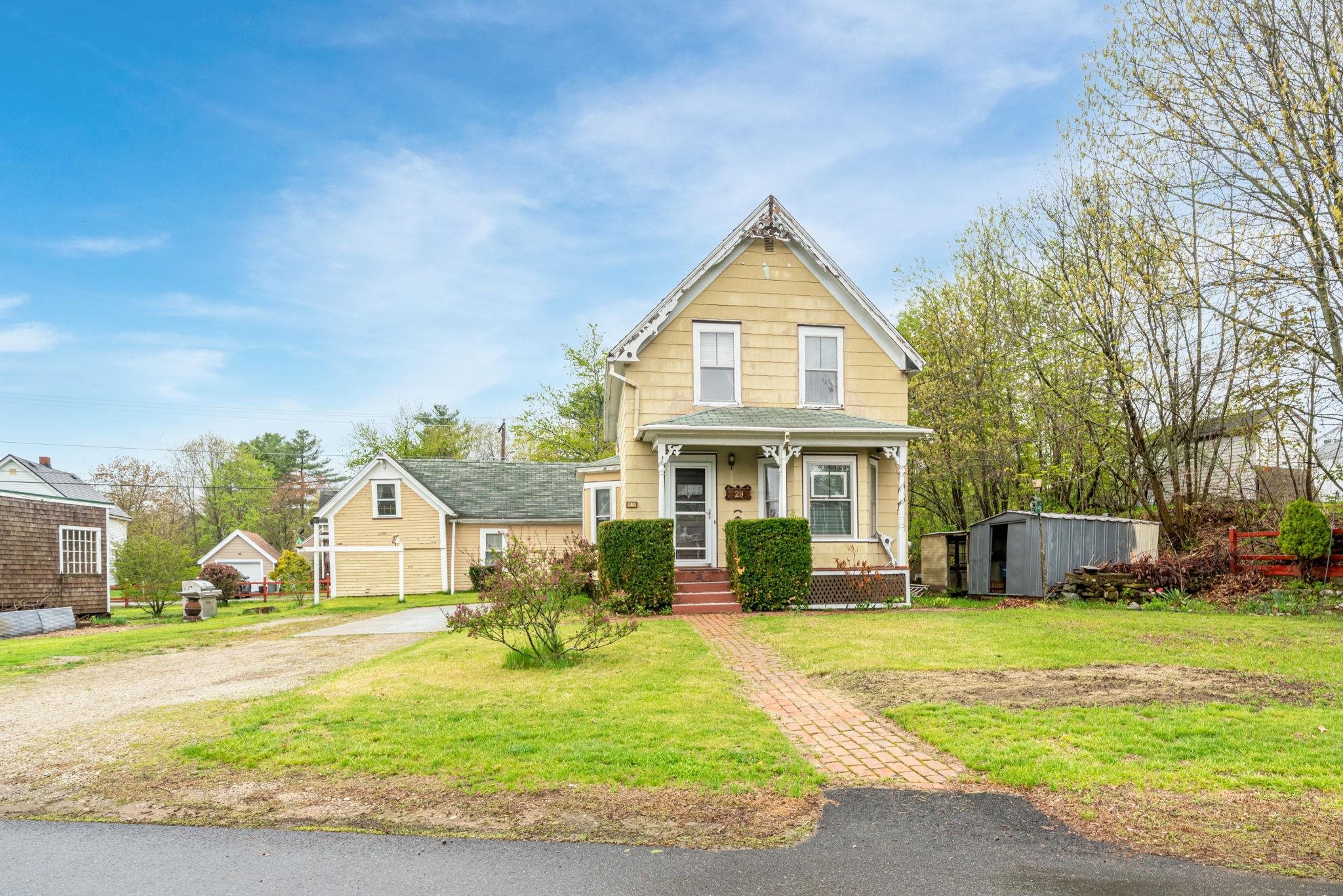 29 Brook Street Derry, NH 03038 - Photo 40 of 47