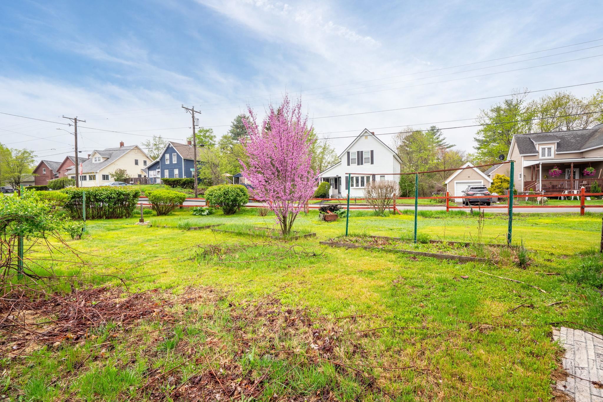 29 Brook Street Derry, NH 03038 - Photo 44 of 47