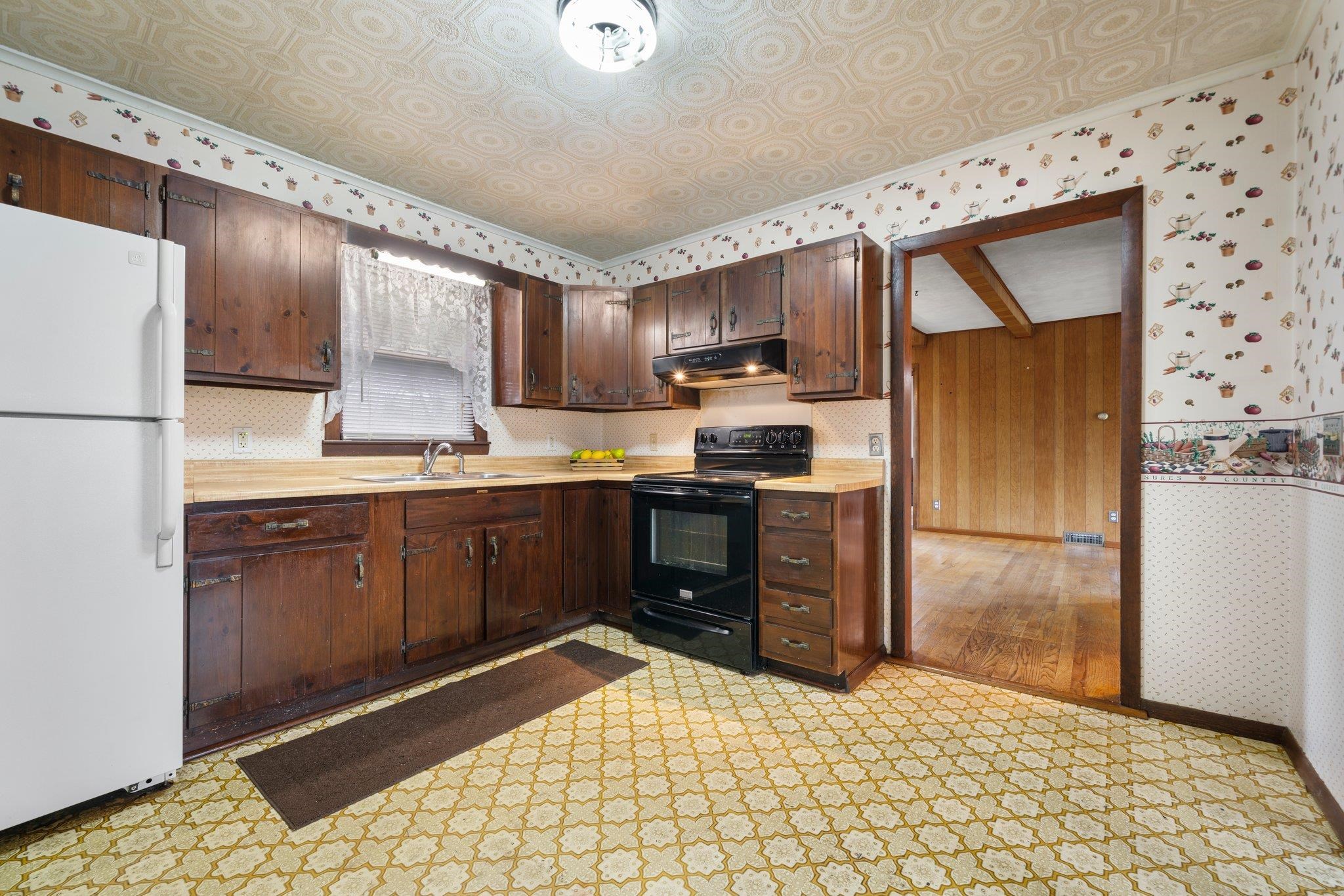 29 Brook Street Derry, NH 03038 - Photo 10 of 47