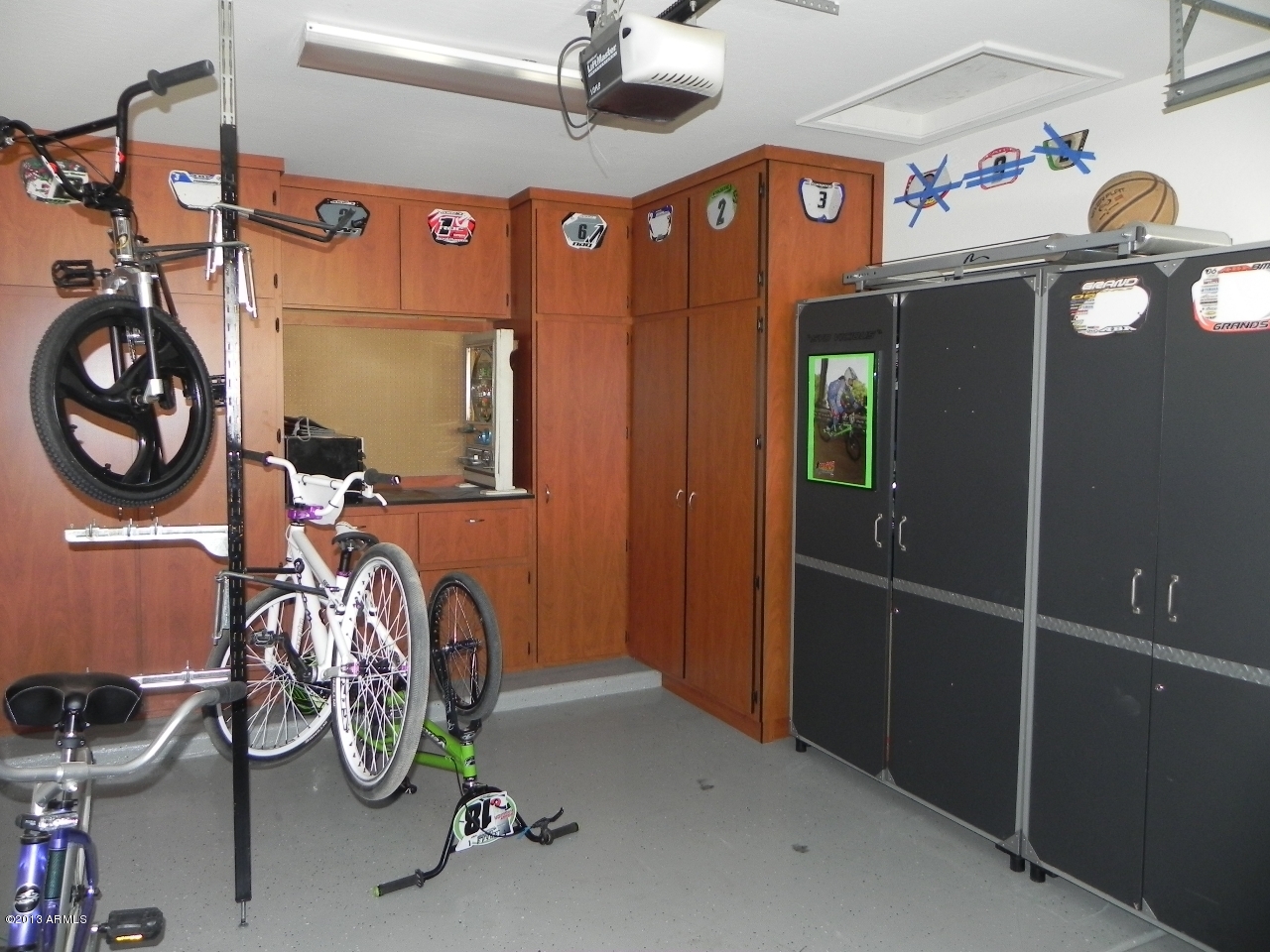 3041 East Weather Vane Road Gilbert, AZ 85296 - Photo 39 of 42 Split One-Stall Garage w/Cabinets