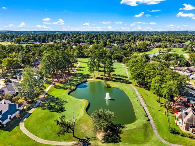 $525,000 | 100 April Waters Drive North, Montgomery, TX 77356