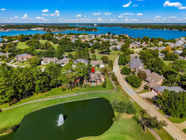 $525,000 | 100 April Waters Drive North, Montgomery, TX 77356