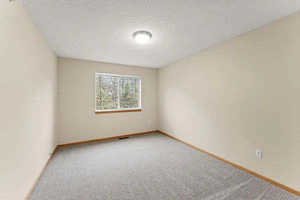 $1,875 | 14975 Pinto Lane, Savage, MN 55378