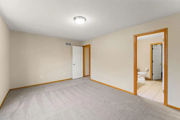 $1,875 | 14975 Pinto Lane, Savage, MN 55378