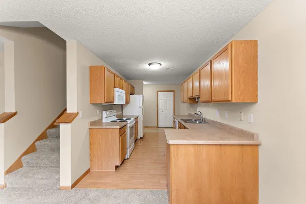 $1,875 | 14975 Pinto Lane, Savage, MN 55378