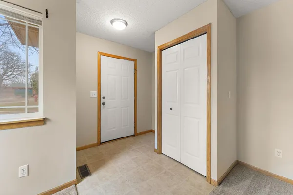 $1,875 | 14975 Pinto Lane, Savage, MN 55378