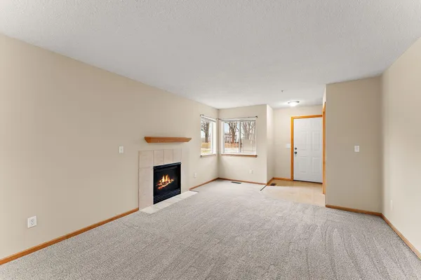 $1,875 | 14975 Pinto Lane, Savage, MN 55378