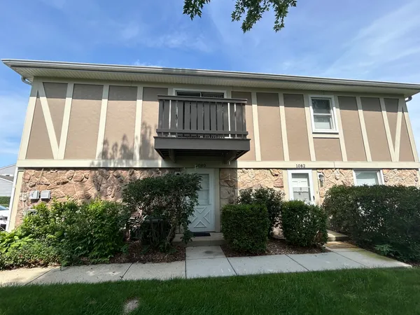 $2,175 | 1080 Newport Harbor, Schaumburg, IL 60193