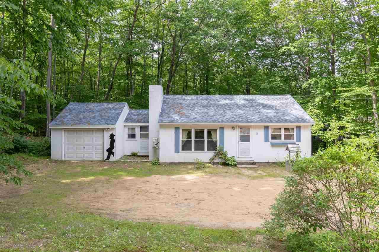 17 Colonial Road Laconia, NH 03246 - Photo 4 of 7 Gallery Image 4