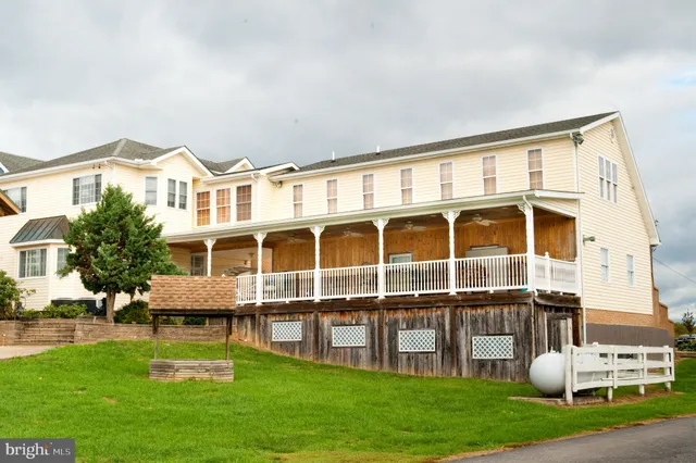 $2,900,000 | 590 Carlyle Road, Martinsburg, WV 25404