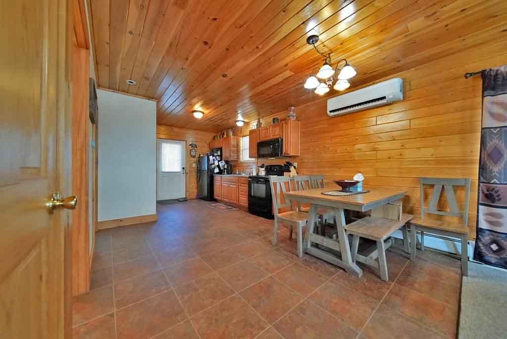 20 Hemore Road Houlton, ME 04730 - Photo 16 of 61 open-living-concept-home
