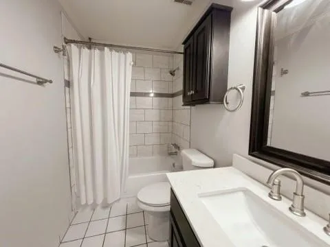 $1,495 | 733 Heavens Drive, Unit 2, Mandeville, LA 70471