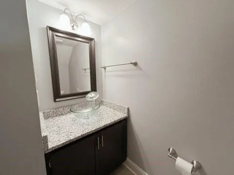 $1,495 | 733 Heavens Drive, Unit 2, Mandeville, LA 70471