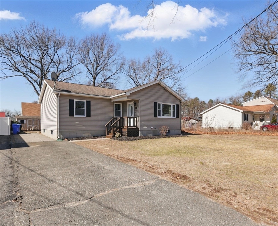 128 Avery Street Springfield, MA 01119 - Photo 1 of 31 Gallery Image 1