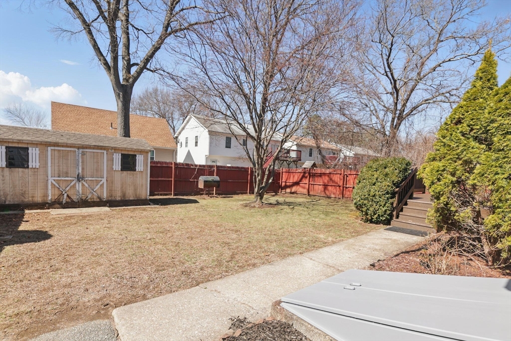 128 Avery Street Springfield, MA 01119 - Photo 31 of 31 Gallery Image 31