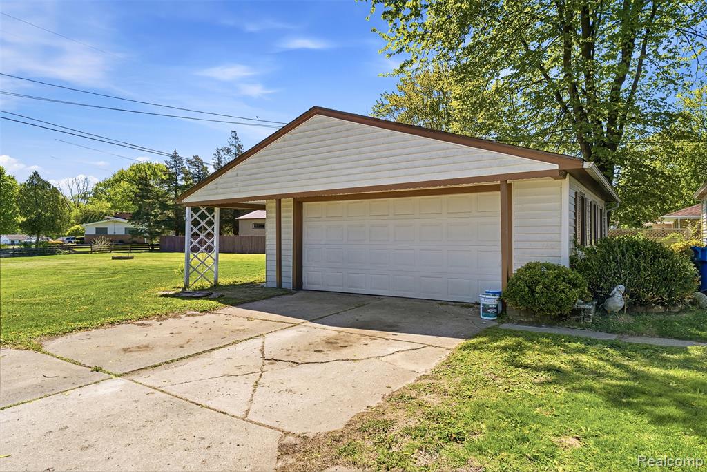 7230 Center Road Mount Morris, MI 48458 - Photo 33 of 33