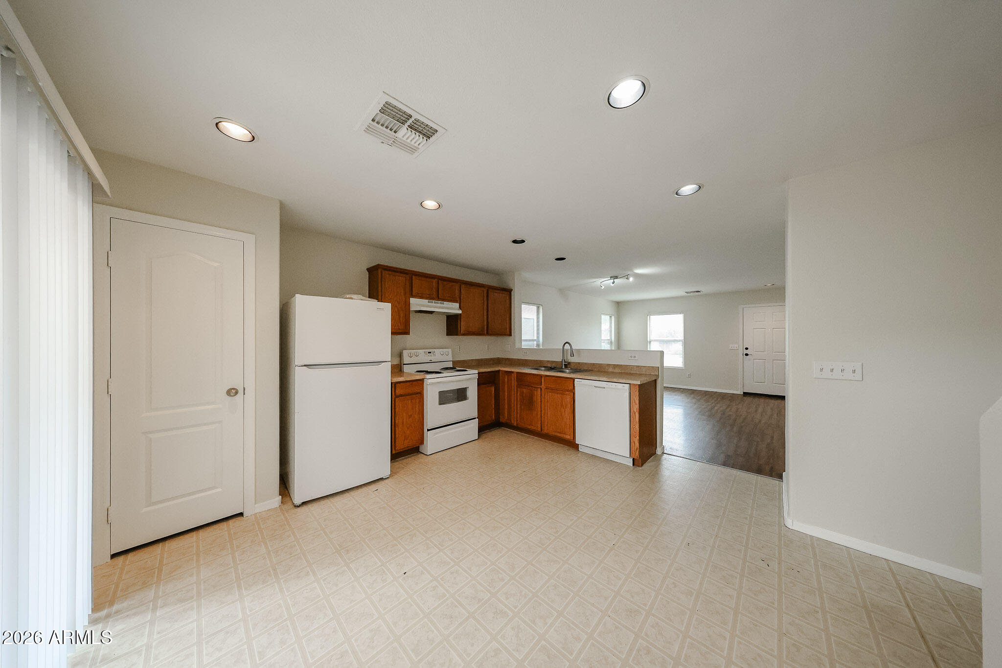 6426 West Harwell Road Laveen, AZ 85339 - Photo 4 of 21 Harwell kitchen 1