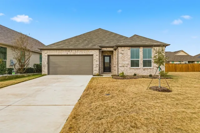 $2,050 | 4920 Ascot Way, Princeton, TX 75407