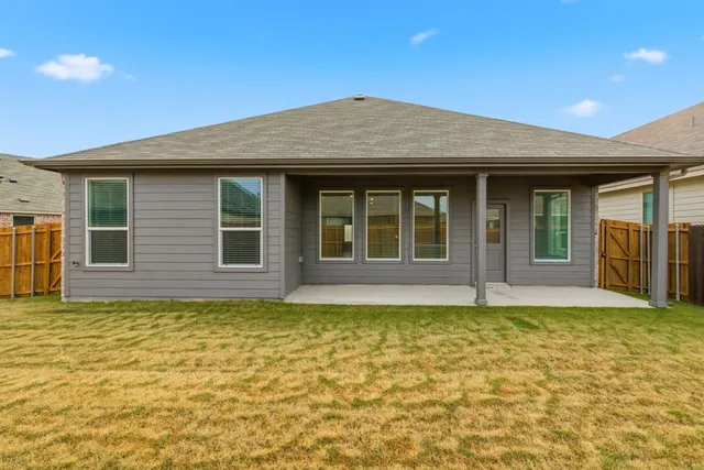 $2,050 | 4920 Ascot Way, Princeton, TX 75407