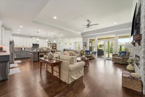 $870,000 | 163 Dudala Way, Loudon, TN 37774