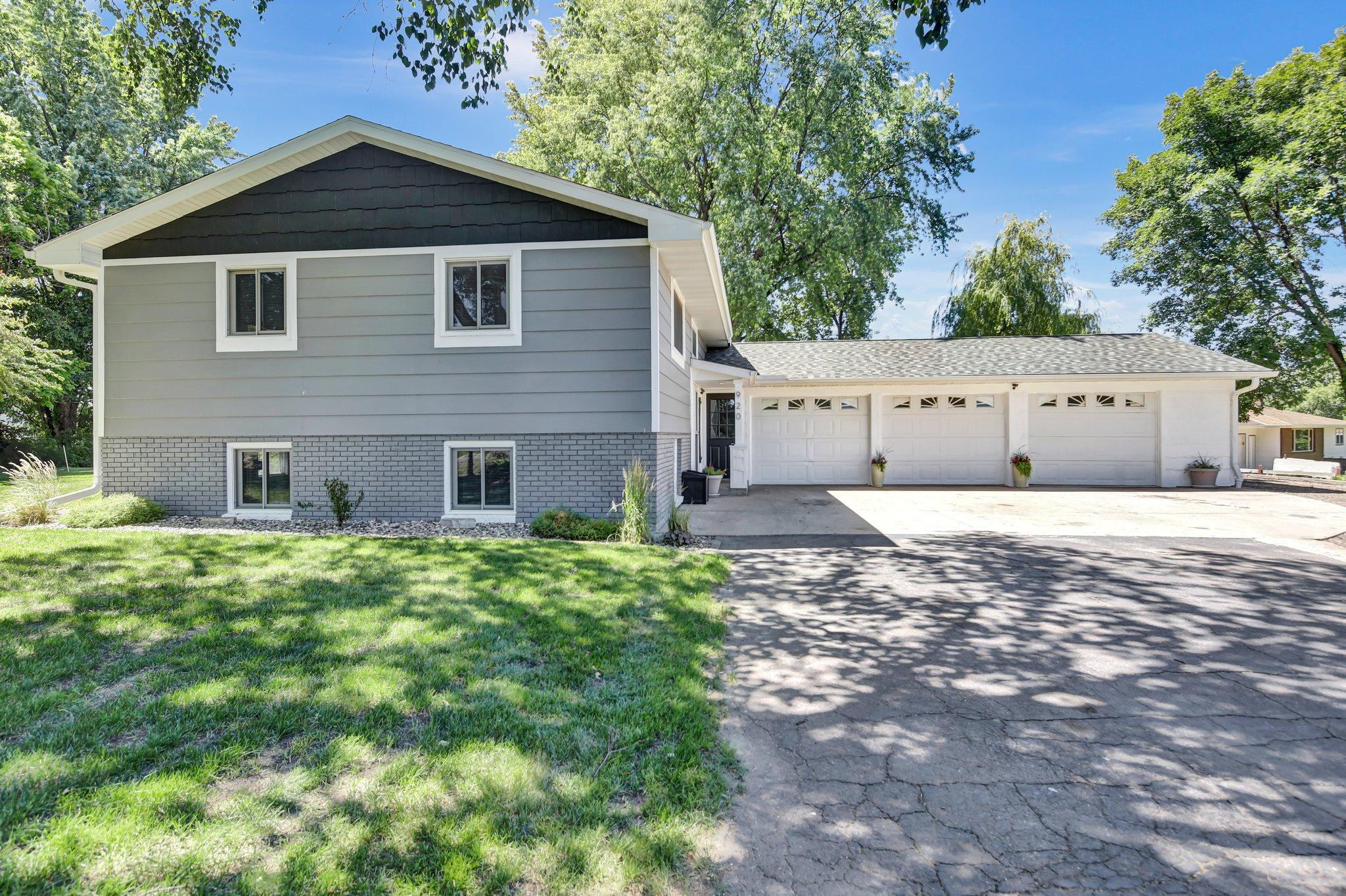 920 Golf Course Road Northwest Hutchinson, MN 55350 - Photo 1 of 1 Gallery Image 1