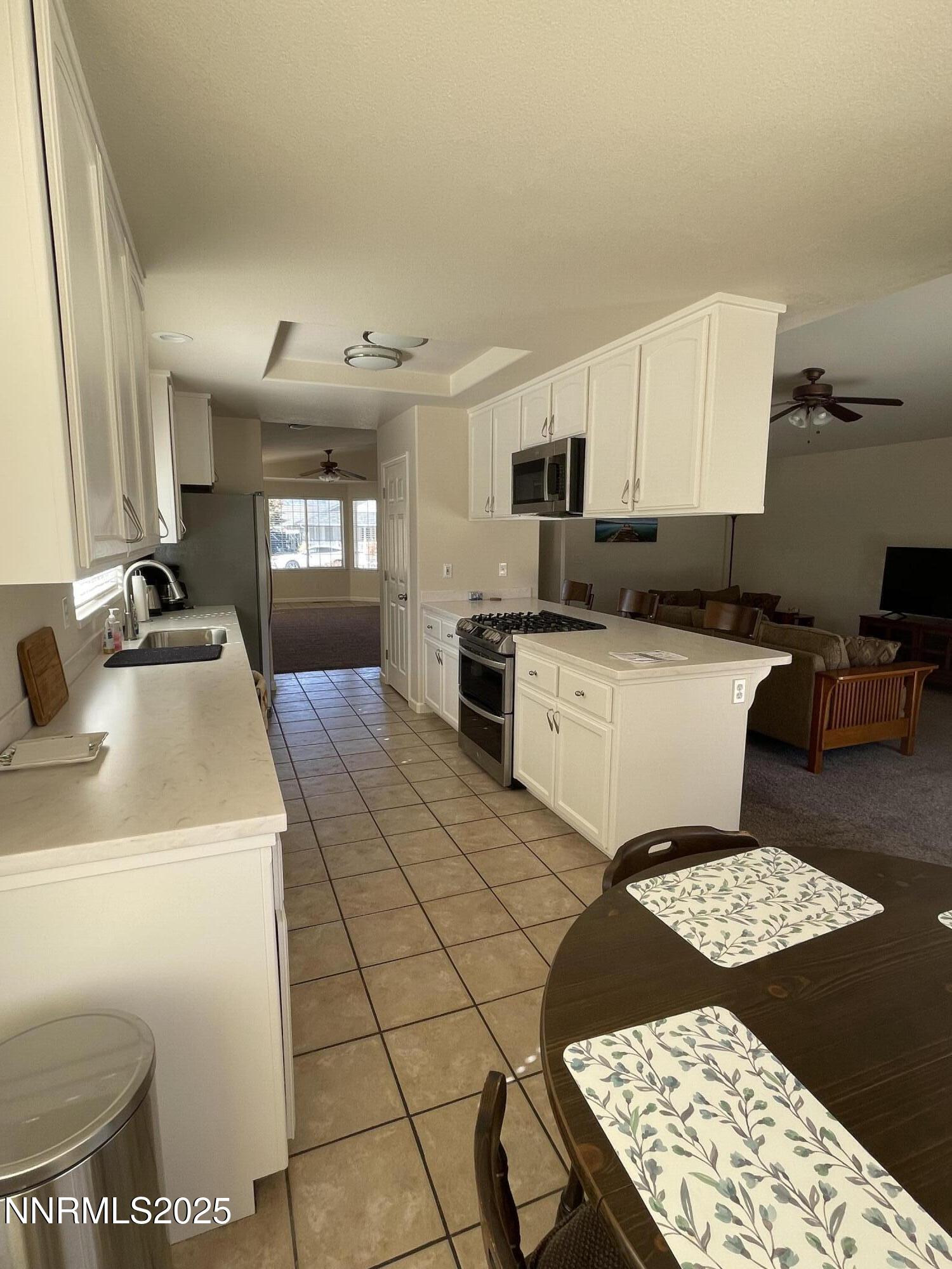 2979 Del Rio Lane Minden, NV 89423 - Photo 3 of 34 IMG_4279