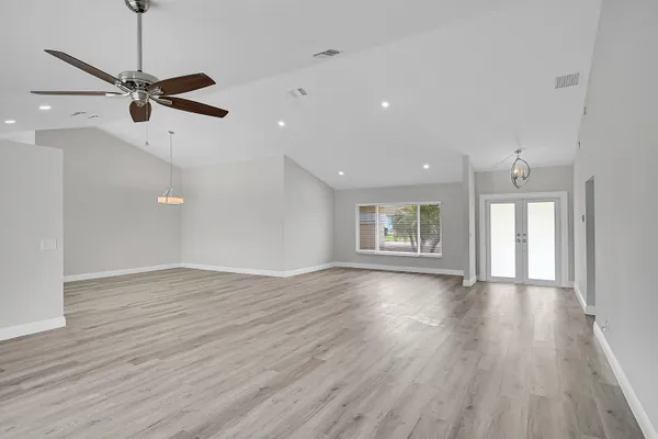$4,350 | 9320 Sun Pointe Drive, Boynton Beach, FL 33437