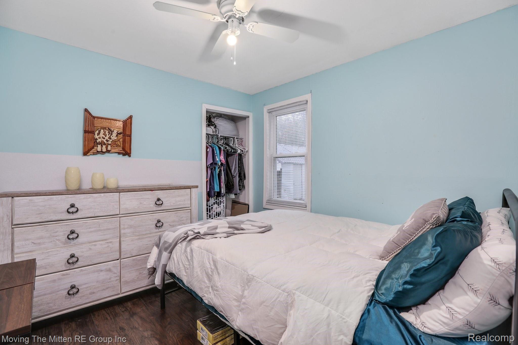 14117 Sheldon Road Belleville, MI 48111 - Photo 5 of 31 m5.jpg