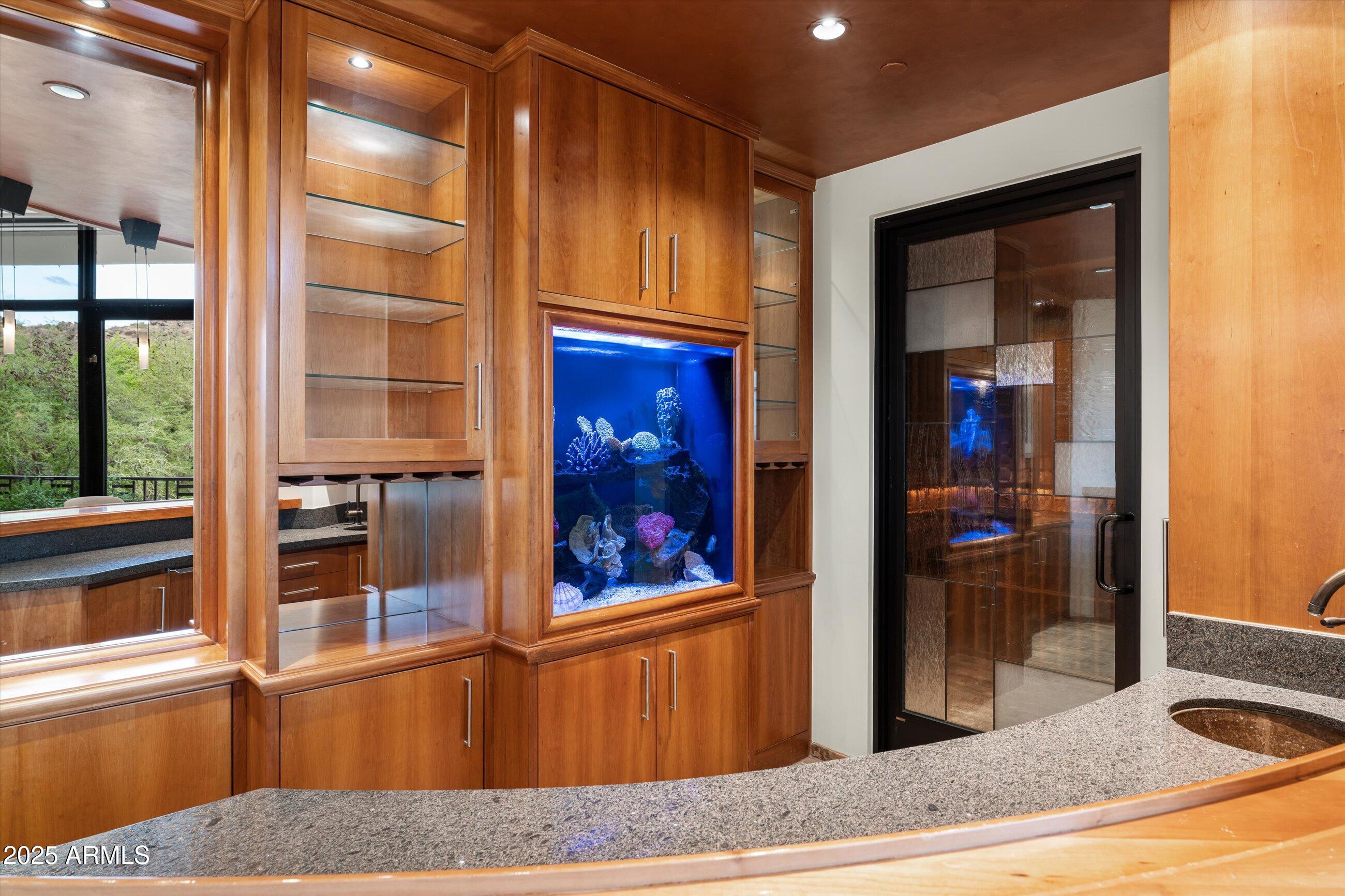 7451 North Las Brisas Lane Paradise Valley, AZ 85253 - Photo 17 of 78 Fish Tank at Wet Bar