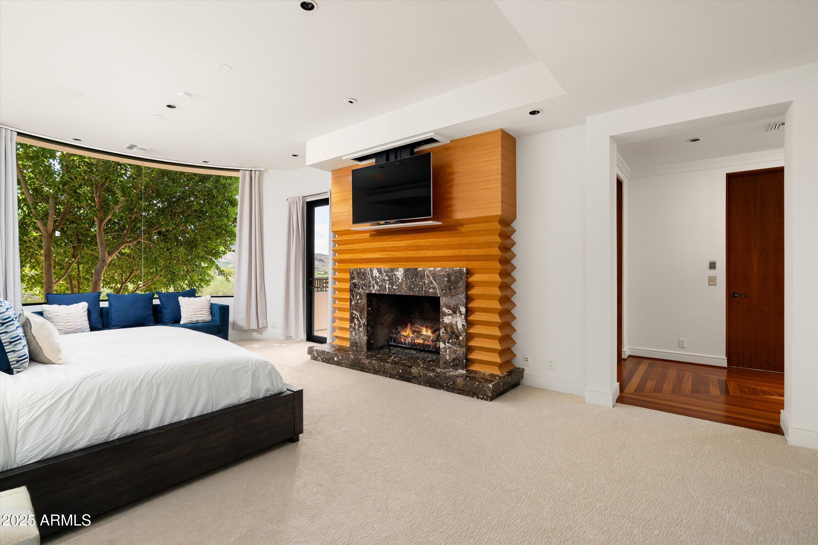 7451 North Las Brisas Lane Paradise Valley, AZ 85253 - Photo 24 of 78 Primary Bedroom