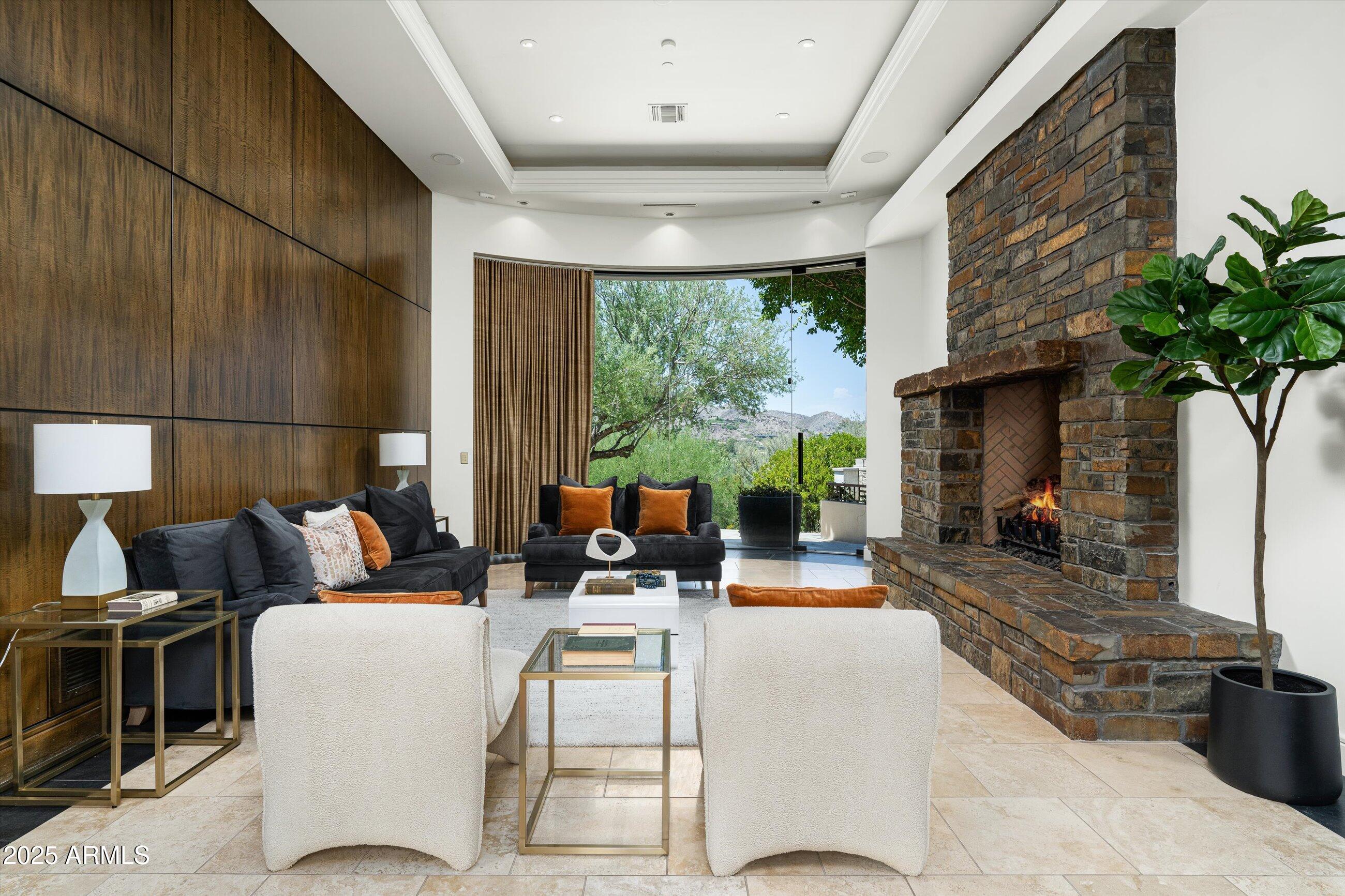 7451 North Las Brisas Lane Paradise Valley, AZ 85253 - Photo 4 of 78 Formal Living Room
