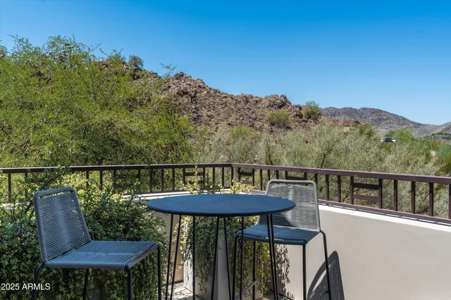 $5,750,000 | 7451 North Las Brisas Lane, Paradise Valley, AZ 85253