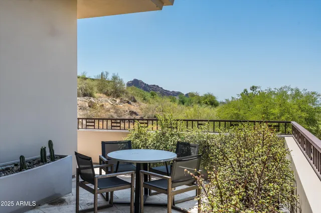 $5,750,000 | 7451 North Las Brisas Lane, Paradise Valley, AZ 85253
