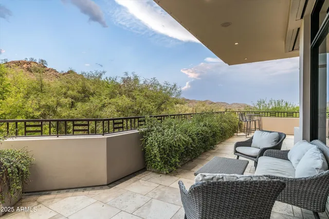 $5,750,000 | 7451 North Las Brisas Lane, Paradise Valley, AZ 85253