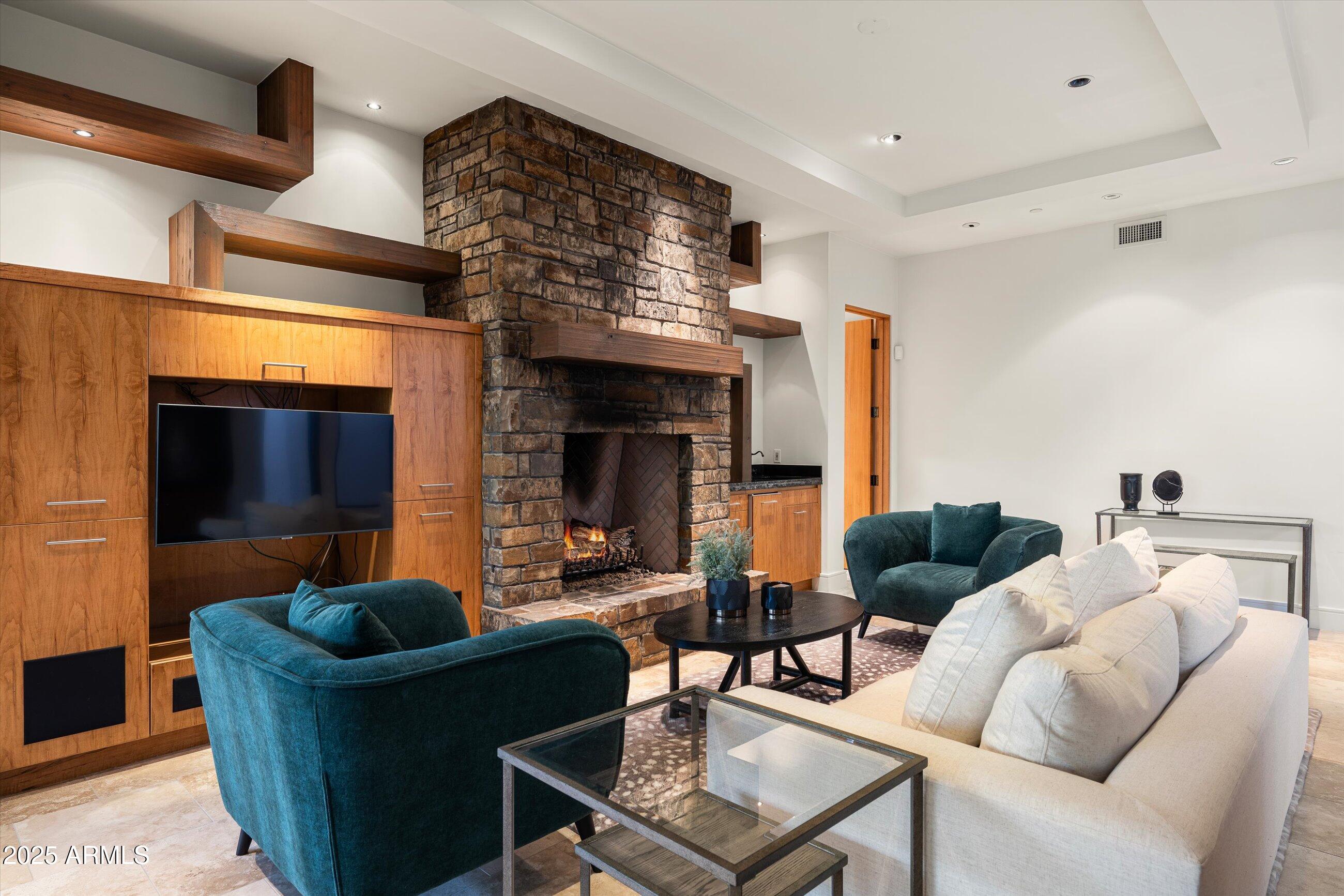 7451 North Las Brisas Lane Paradise Valley, AZ 85253 - Photo 61 of 78 Great Room