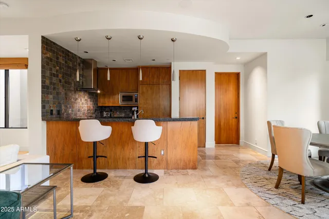 $5,750,000 | 7451 North Las Brisas Lane, Paradise Valley, AZ 85253