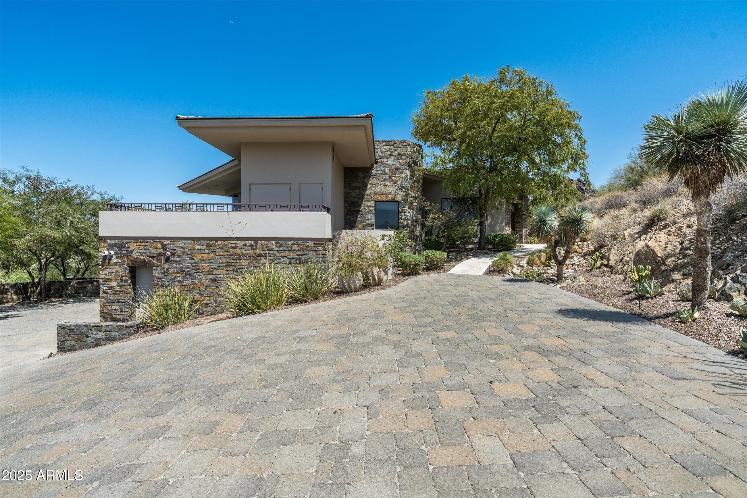 7451 North Las Brisas Lane Paradise Valley, AZ 85253 - Photo 78 of 78 Driveway - Main Home
