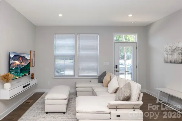 $3,000 | 4820 Chastain Avenue, Charlotte, NC 28217