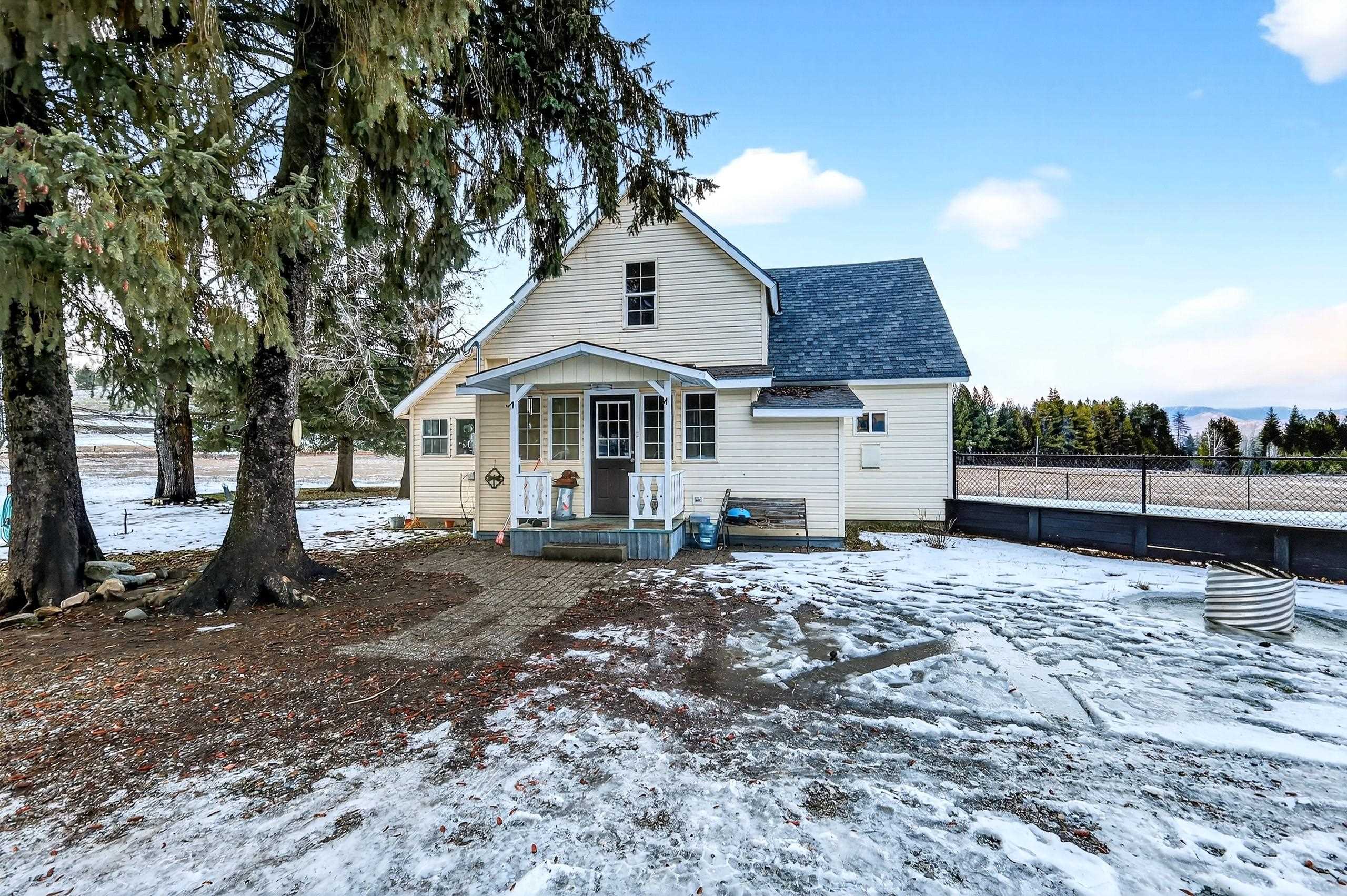 671 Baker Lake Road Newport, WA 99156 - Photo 1 of 48