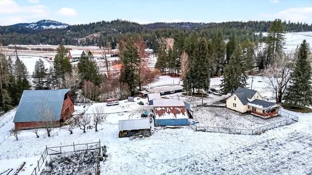 $725,000 | 671 Baker Lake Road, Newport, WA 99156